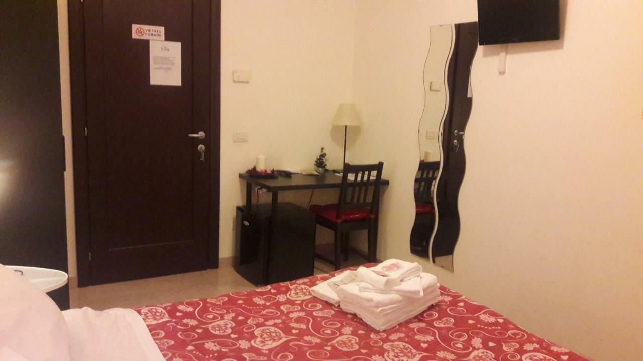 Domus Unica Sede 3* Taranto