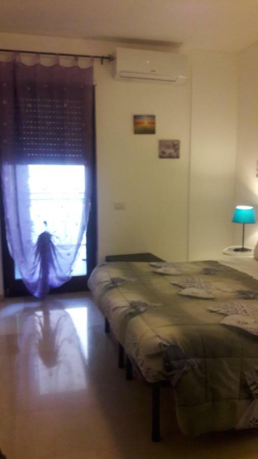 Domus Unica Sede 3* Taranto